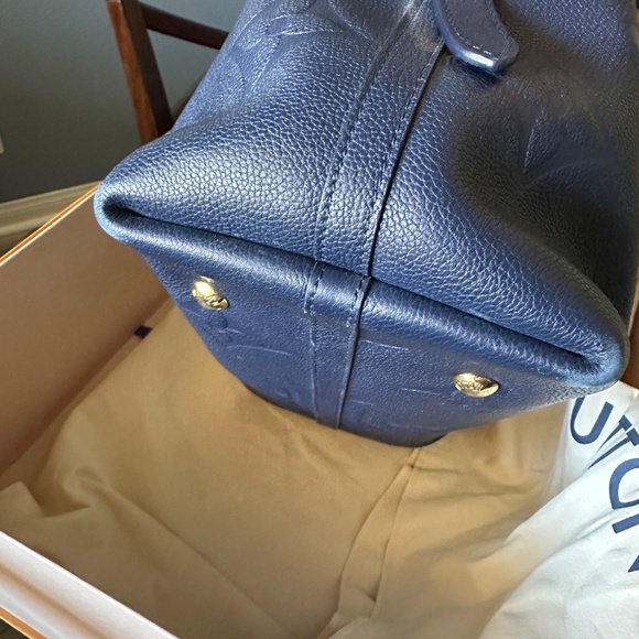 Louis Vuitton CarryAll MM Navy Blue - Picture 6 of 9